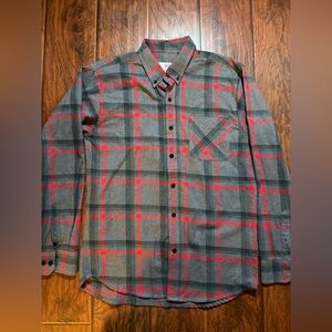 Qntn - Men's Gray and Red Plaid Shirt - Size L - used in excellent condition